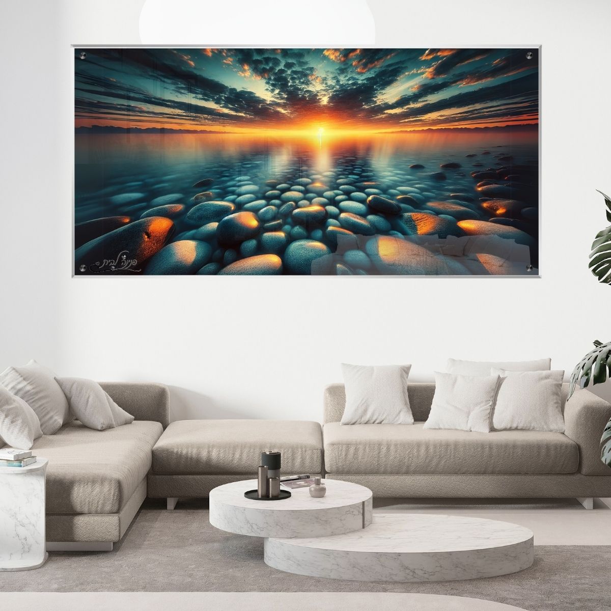 תמונות נוי בזכוכית מרהיבה, משדרגות את עיצוב הפנים. מעניקות עומק ותחכום לכל עיצוב פנים.