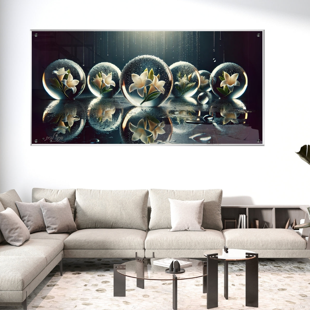 אומנות מודרנית על זכוכית, משדרגות את עיצוב הפנים. יוצרות אווירה חמימה ואלגנטית בבית.