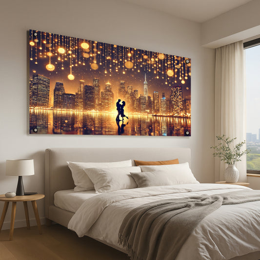 זוג רוקדים על רקע קו רקיע מואר באורות זהב