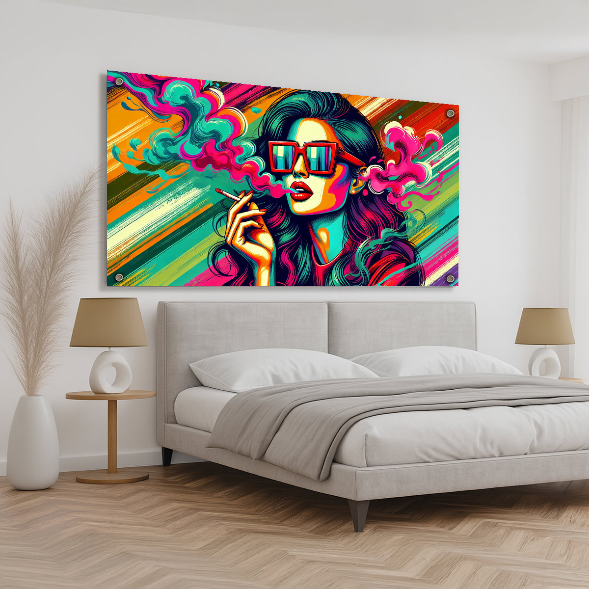 תמונת פופ ארט צבעונית של אישה עם משקפי שמש ועשן מופשט – עיצוב מודרני על זכוכית