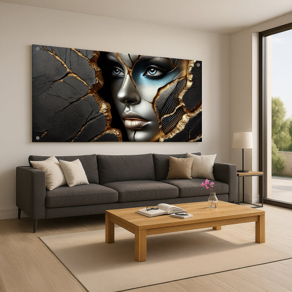 דיוקן נשי אמנותי עם טקסטורה של זהב ואפור - תמונת זכוכית יוקרתית לסלון