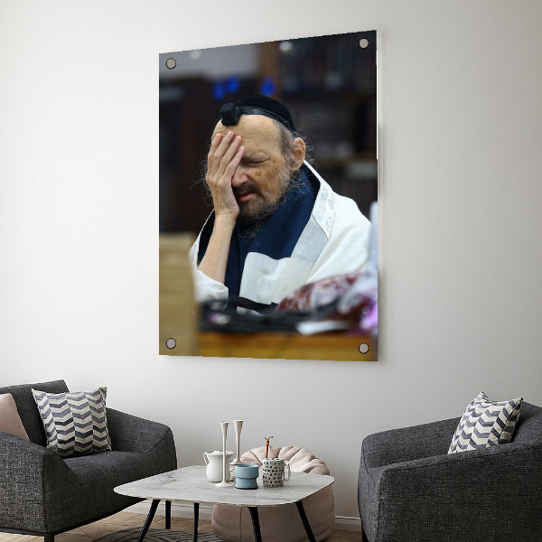 הרב קוק בתפילה עם טלית ותפילין – תמונות לסלון