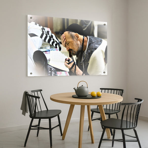 הרב קוק בתפילה עם תפילין – תמונות נוי