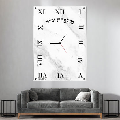 תמונות זכוכית אמנותיות, מעוצבות בהשראת אמנות מודרנית. יוצרות אווירה חמימה ואלגנטית בבית.