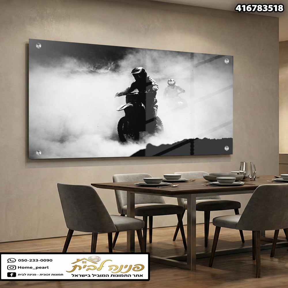 תמונה של רוכבי אופנועים בגרסה שחור ולבן - תמונות נוי - גווני אפור