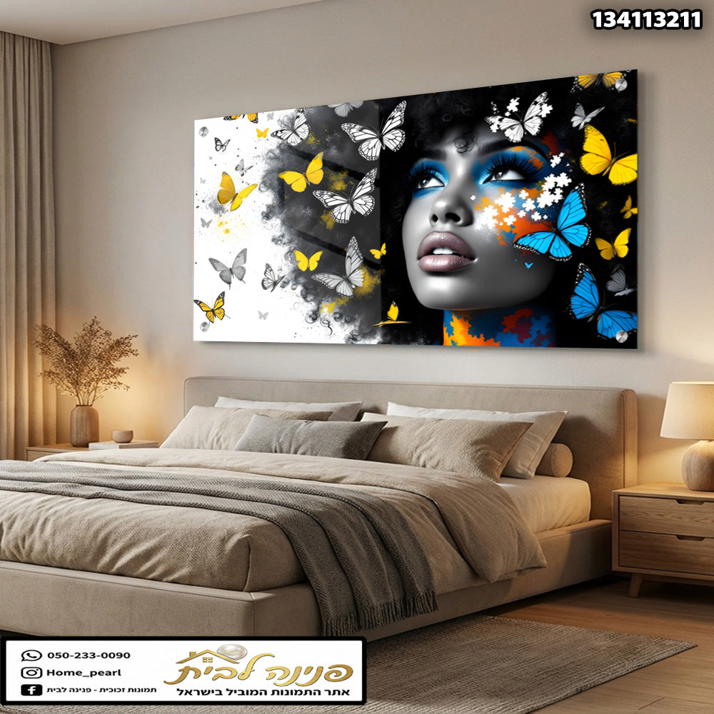 תמונות זכוכית - דיוקן אישה דרמטי עם פרפרים צהובים וכחולים תמונות זכוכית לסלון תמונות לבית תמונות קיר הדפסה על זכוכית