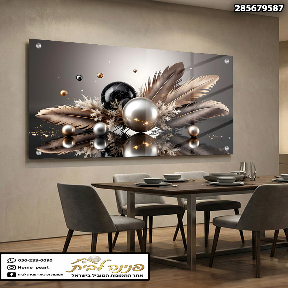 תמונה של קיר עם כדורים ונוצות על רקע כהה - הדפסה על זכוכית - צבעים: שחור, זהב, כסף