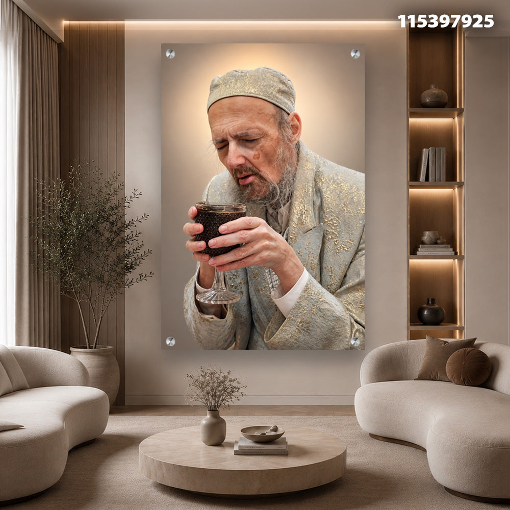 תמונות זכוכית - הרב דב קוק עם גביע קידוש כהה תמונות זכוכית לסלון תמונות לבית תמונות קיר הדפסה על זכוכית