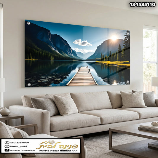 תמונה של נוף אגם עם הרים - תמונות נוי - צבעים כחול וירוק