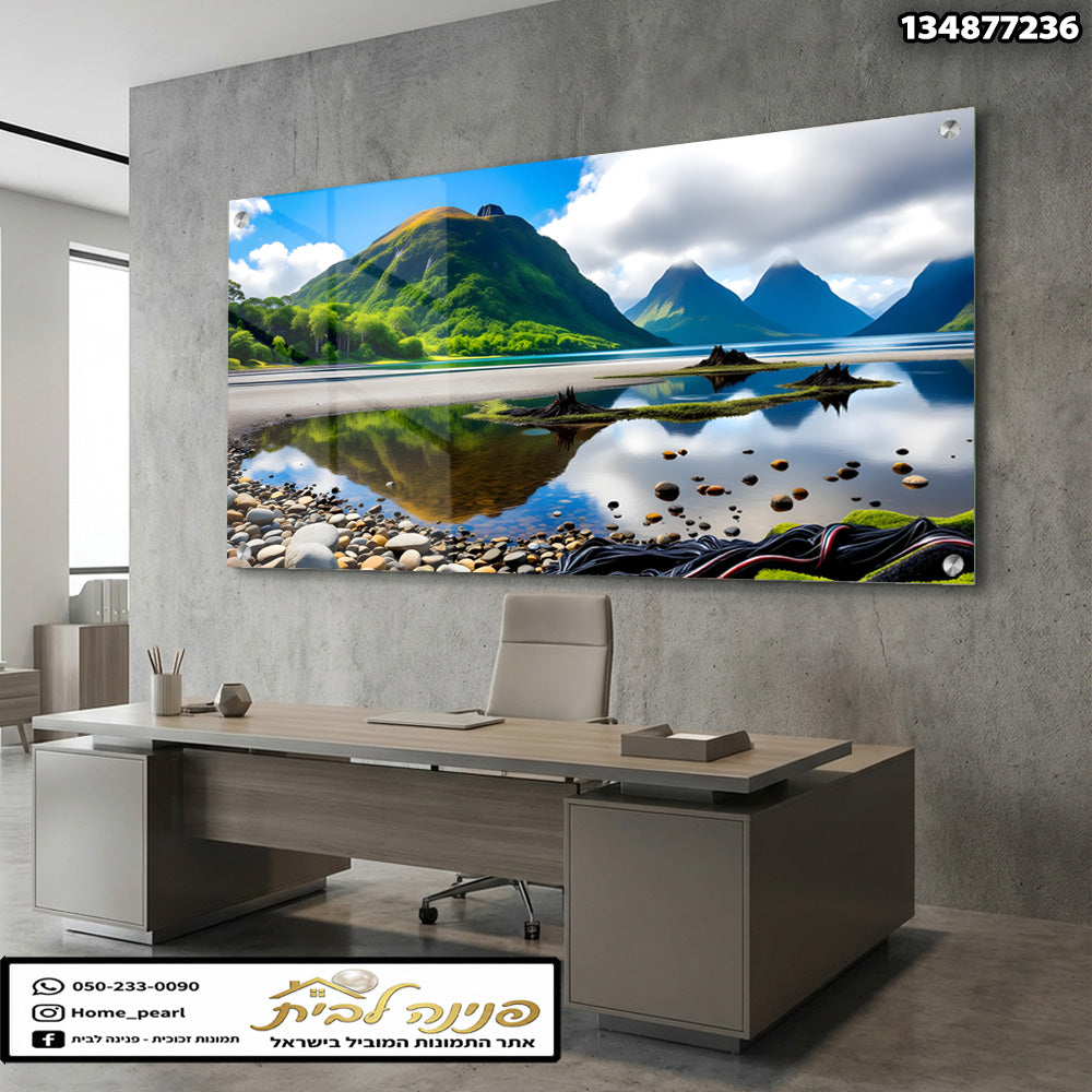 תמונה של נוף עם הרים ועצים - תמונות נוי - צבעים ירוק, כחול, חום ולבן