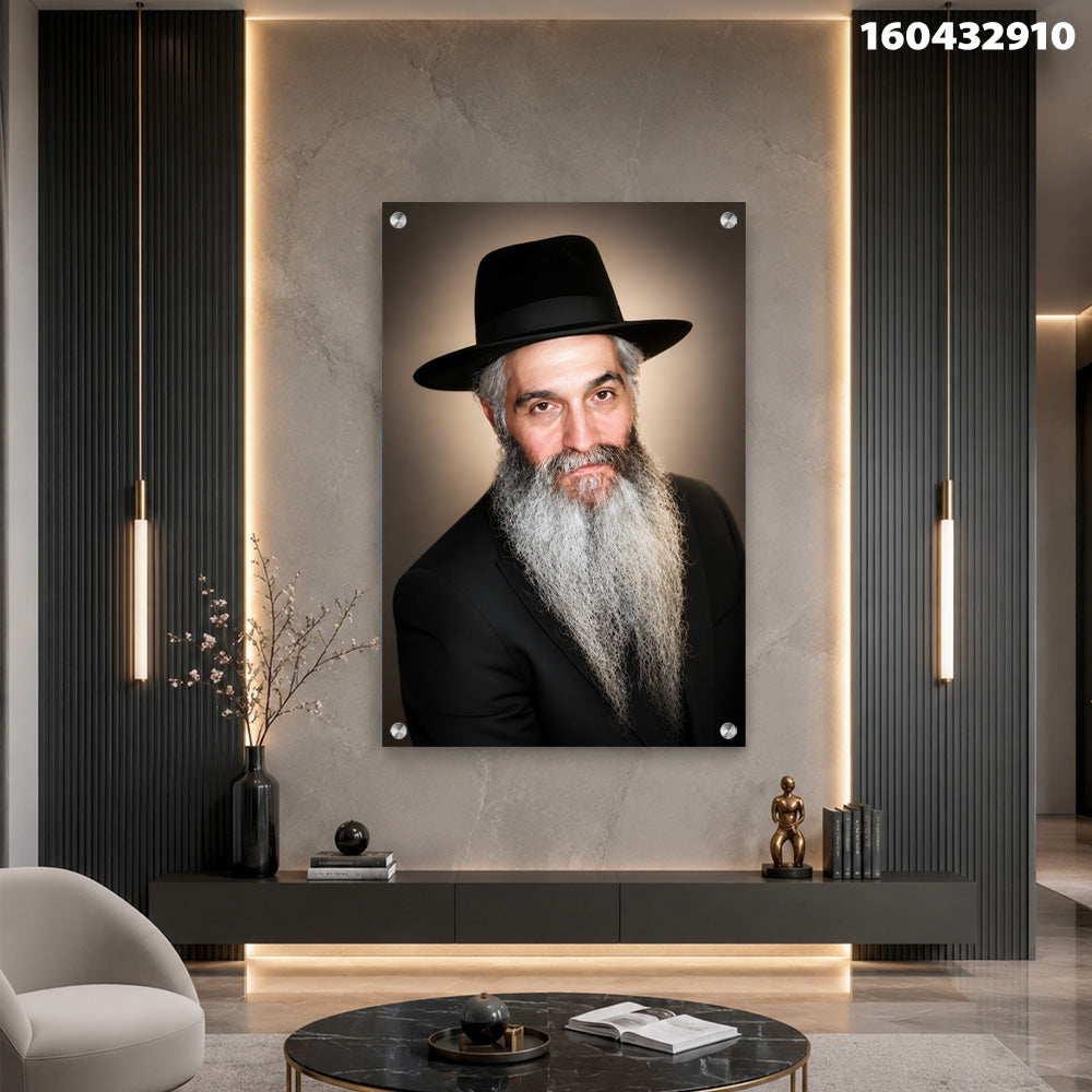 תמונות זכוכית - דיוקן רב מזוקן בכובע שחור עם אור הילה חמים תמונות זכוכית לסלון תמונות לבית תמונות קיר הדפסה על זכוכית