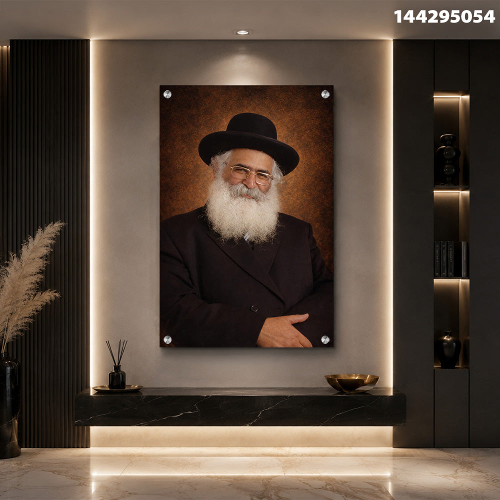 תמונות זכוכית - דיוקן רב מכובד עם זקן לבן ורקע חום חמים תמונות זכוכית לסלון תמונות לבית תמונות קיר הדפסה על זכוכית
