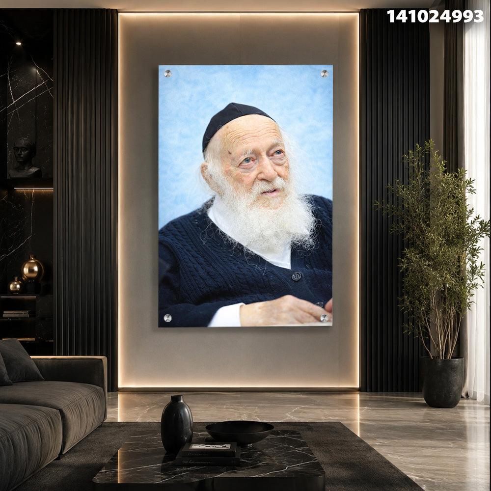 תמונה של פורטרט על קיר בחלל מודרני - תמונות קיר - צבעים כחולים ולבנים