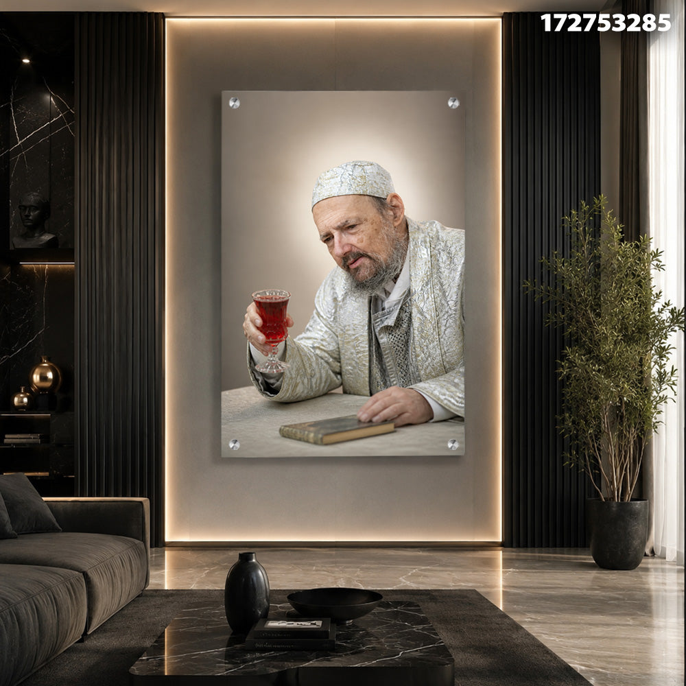 הדפסה על זכוכית -  הרב דב קוק מטבריה בלבוש כסוף עם כוס קידוש אדומה תמונות זכוכית לסלון תמונות לבית תמונות קיר הדפסה על זכוכית