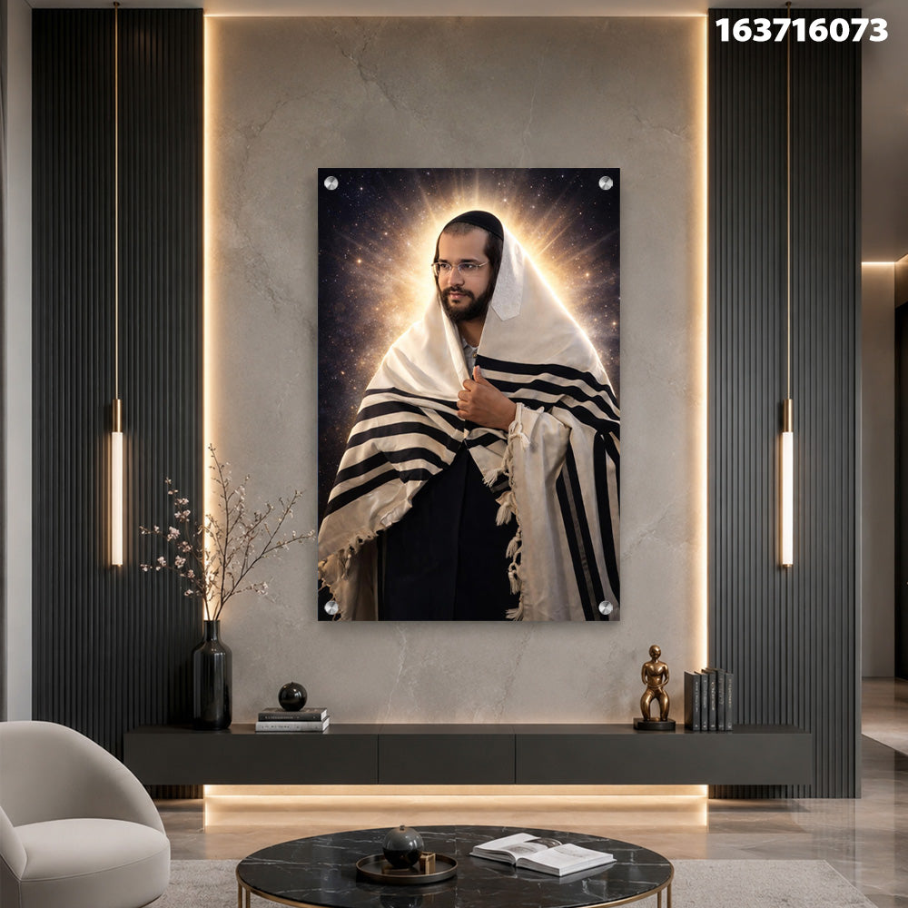 הדפסה על זכוכית - דמות עטופה בטלית עם הילה זהובה על רקע כוכבים תמונות זכוכית לסלון תמונות לבית תמונות קיר הדפסה על זכוכית