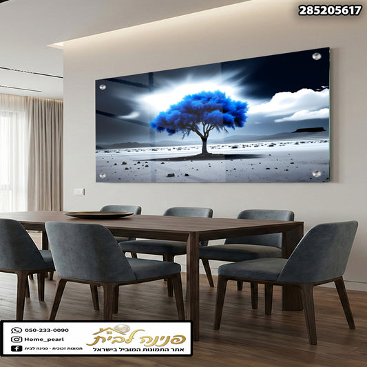 תמונה של עץ כחול בחלל מודרני - תמונות לבית - צבעים כחול ולבן