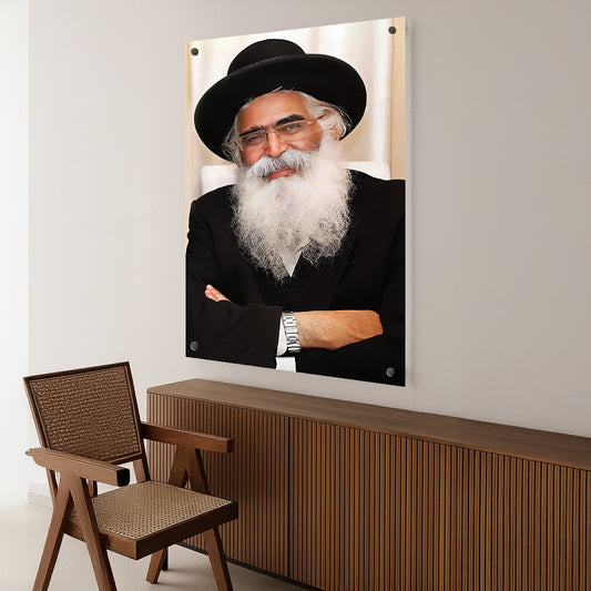 תמונת זכוכית הרב יורם אברג'ל מחייך – תמונות זכוכית יוקרתיות לבית