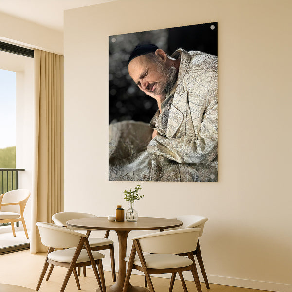 הרב קוק בחליפה בהירה – תמונות זכוכית