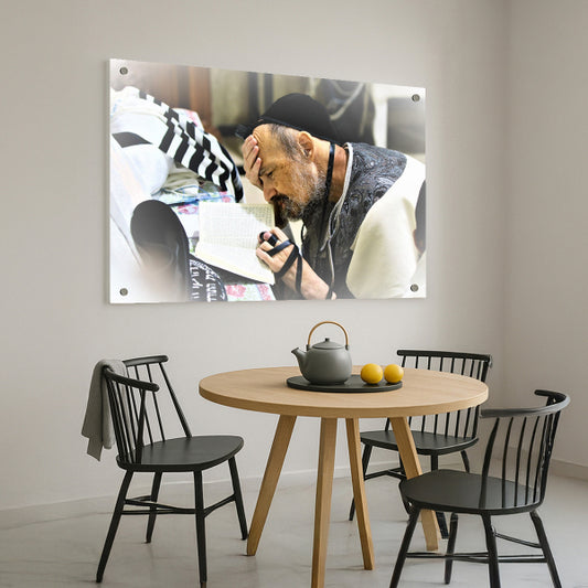 הרב קוק בתפילה עם תפילין – תמונות נוי